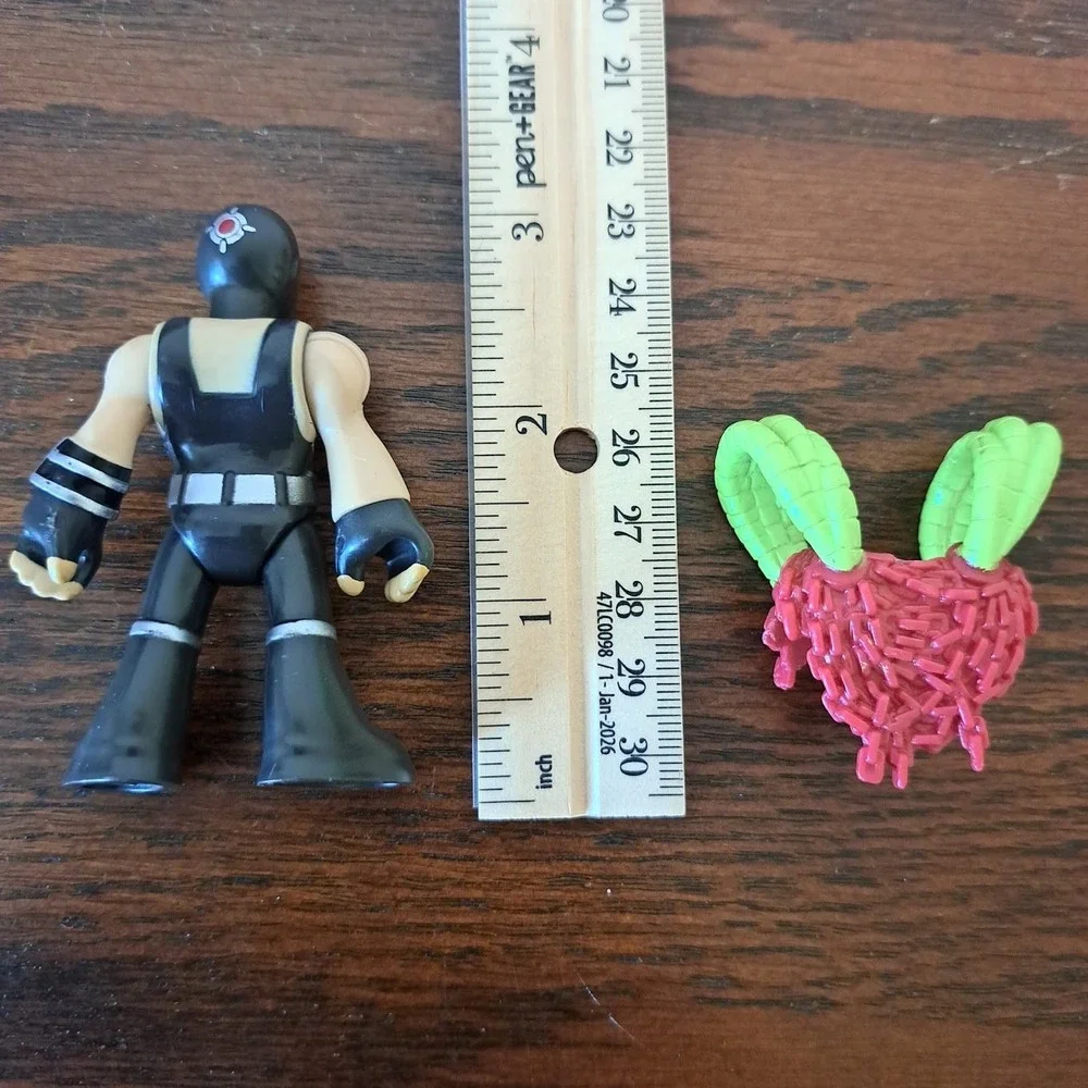 Fisher Price Imaginext DC Super Friends Bane Action Figure with Venom Tank